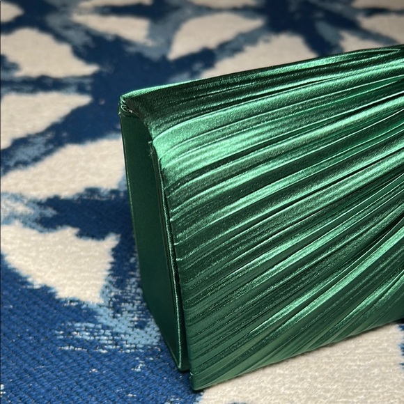 Wicked green fancy going out purse with jewel  details - Picture 4 of 16